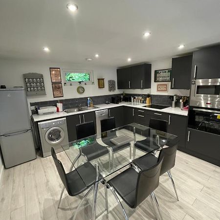 The Cabin, Arkley, Barnet Appartement Buitenkant foto