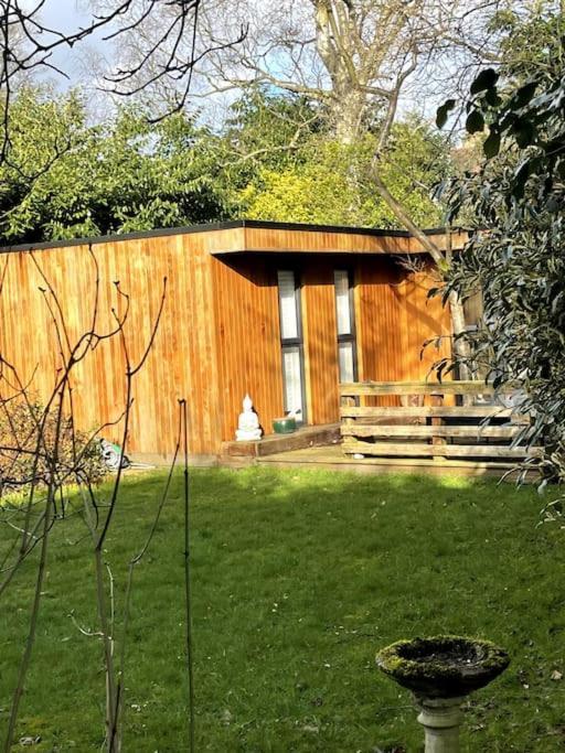 The Cabin, Arkley, Barnet Appartement Buitenkant foto